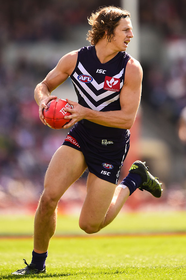 AFL 2015 First Qualifying Final - Fremantle v Sydney PERTH, AUSTRALIA - SEPTEMBER 12: Nathan Fyfe of the Fremantle Dockers in action during the 2015 AFL First Qualifying Final match between the Fremantle Dockers and the Sydney Swans at Domain Stadium, Perth, Australia on September 12, 2015. (Photo by Daniel Carson/AFL Media)